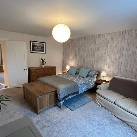 A Spacious 2 Bed Flat In Kingsbridge Town Exterior foto