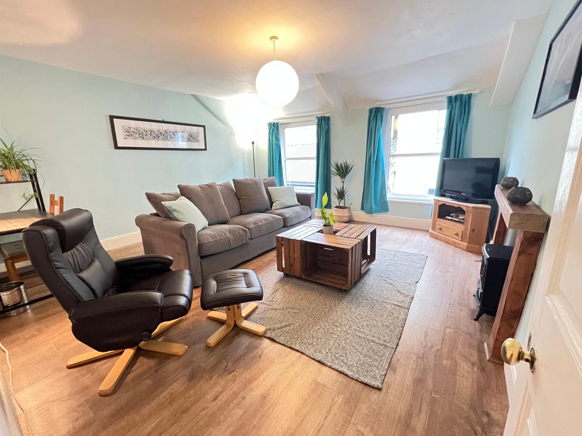 A Spacious 2 Bed Flat In Kingsbridge Town Exterior foto
