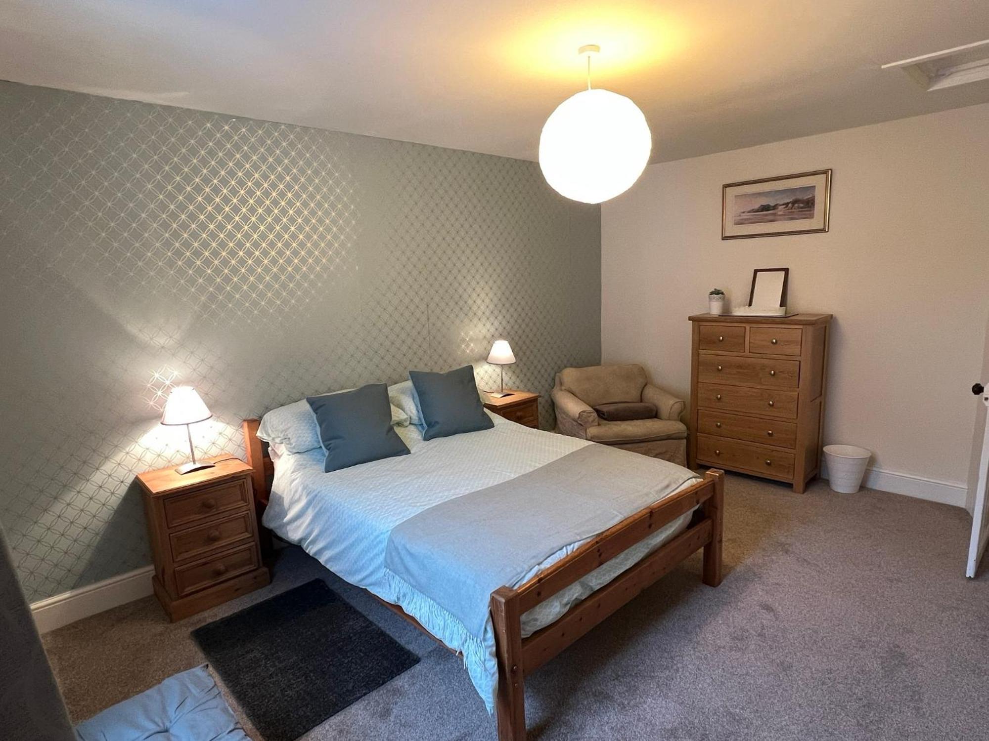 A Spacious 2 Bed Flat In Kingsbridge Town Exterior foto
